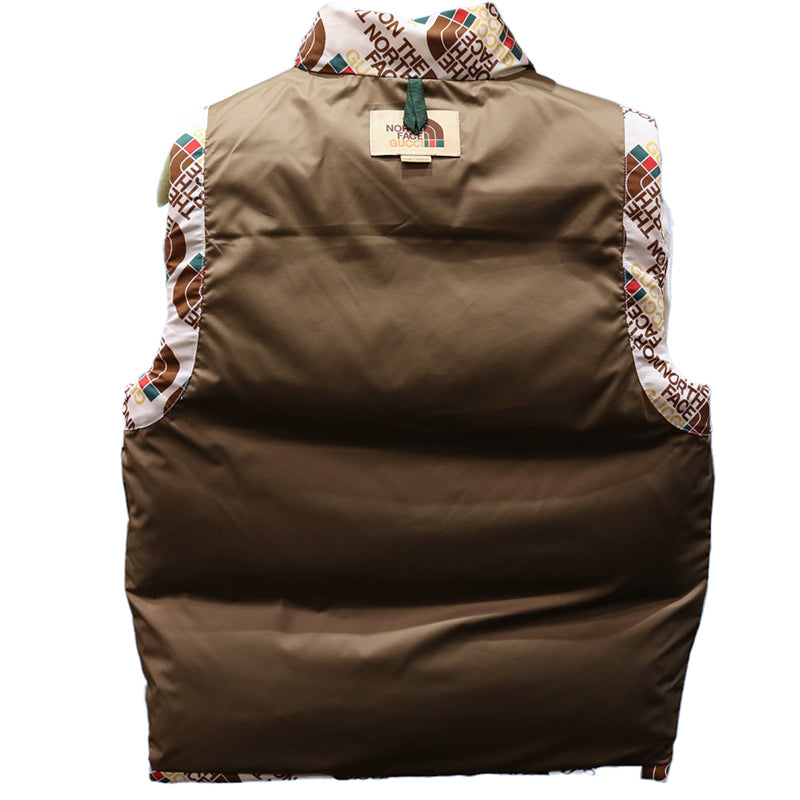GUCCI　グッチ　ダウンベスト　GGロゴ入り Gucci North Face グッチ ノースフェイス GG ロゴ ダウンベスト (GUCCI