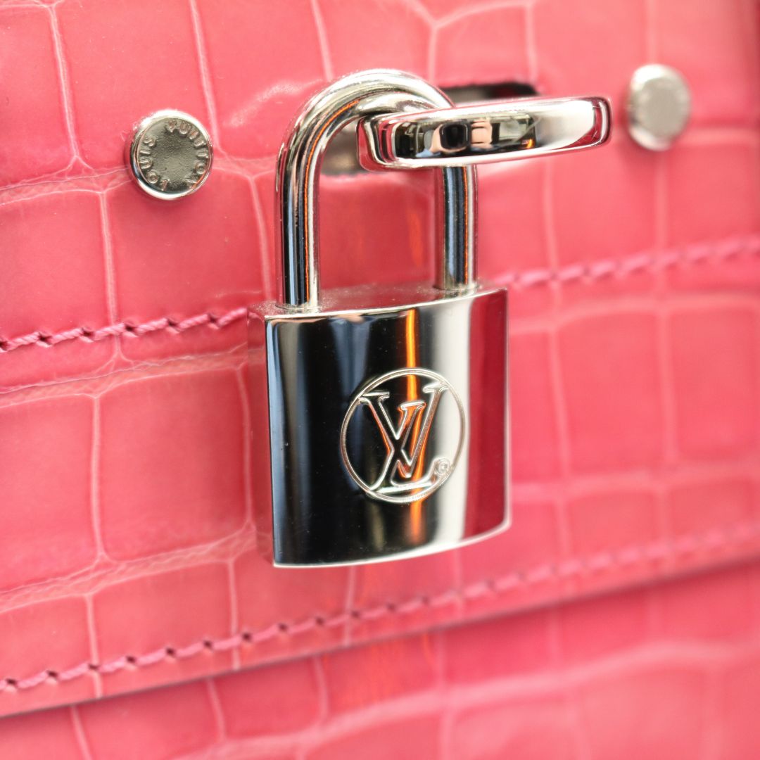 [SALE]ヴィトン Vuitton アスター ネオンピンク 激レア LOUIS VUITTON ヴィトン スニーカー ネオン ピンク